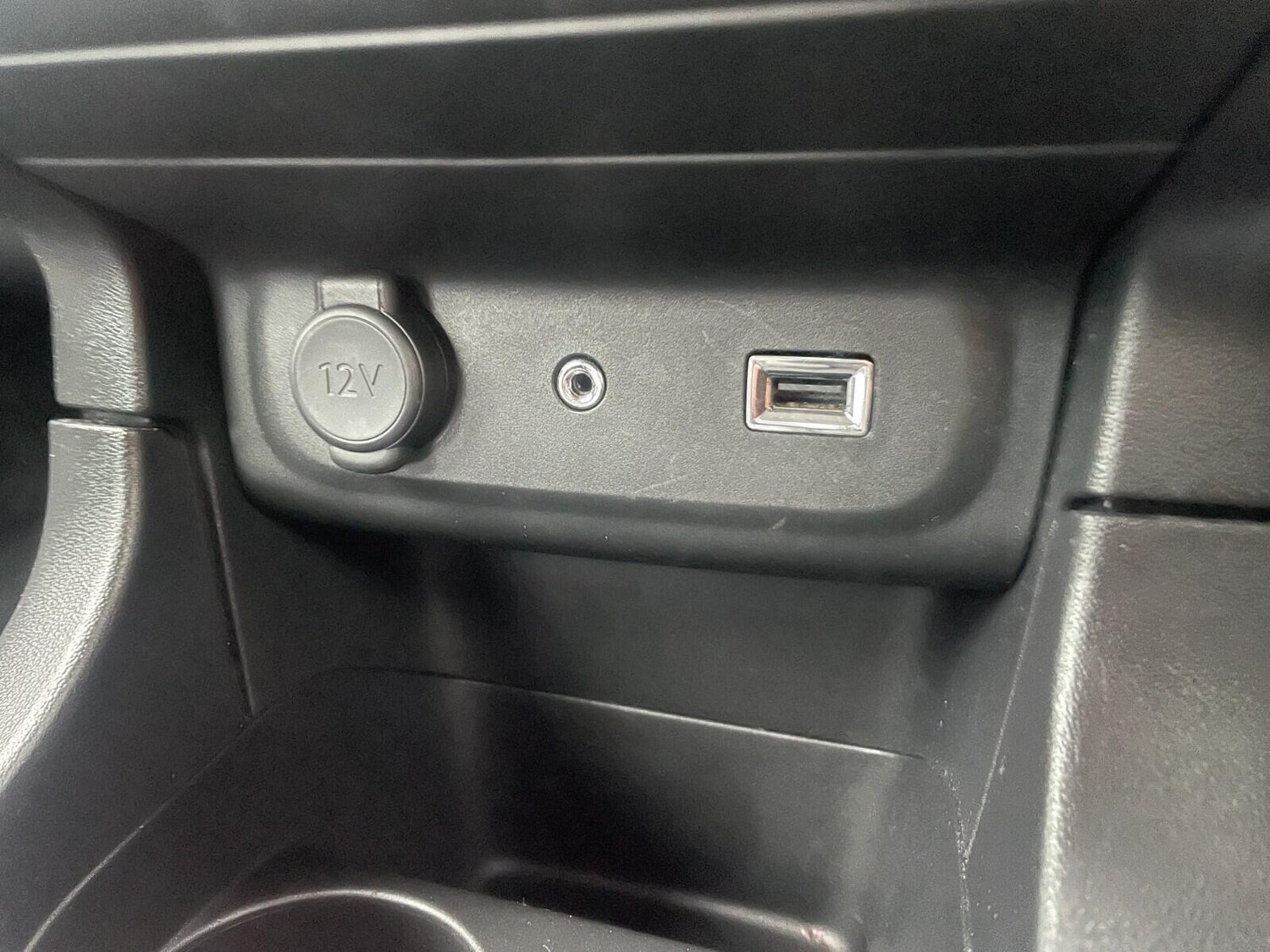 Used Citroen C3 2018 for sale - 76360621: Photo 25