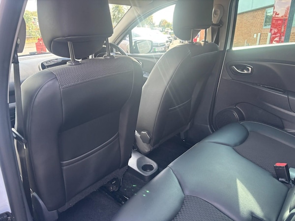 Used Renault Clio 2018 for sale - 76136498: Photo 11