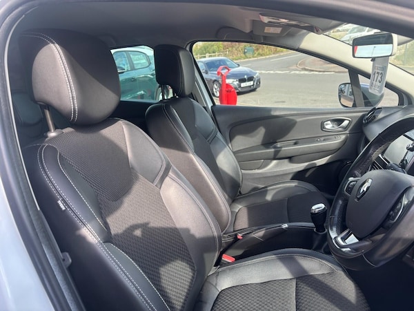 Used Renault Clio 2018 for sale - 76136498: Photo 17