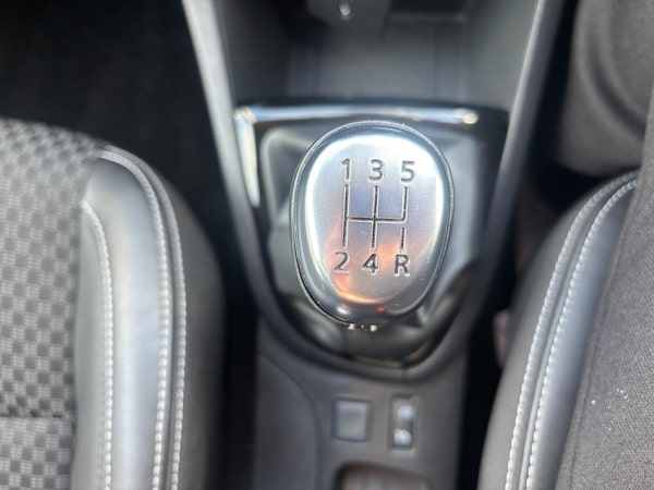 Used Renault Clio 2018 for sale - 76136498: Photo 24