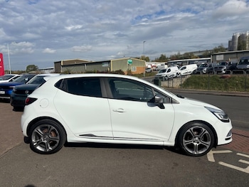 Used Renault Clio 2018 for sale - 76136498: Photo