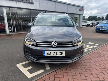 Used Volkswagen Touran 2017 for sale - 75406831: Photo