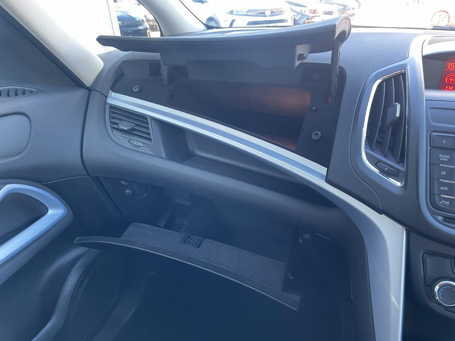 Used Vauxhall Zafira Tourer 2015 for sale - 76083889: Photo 26