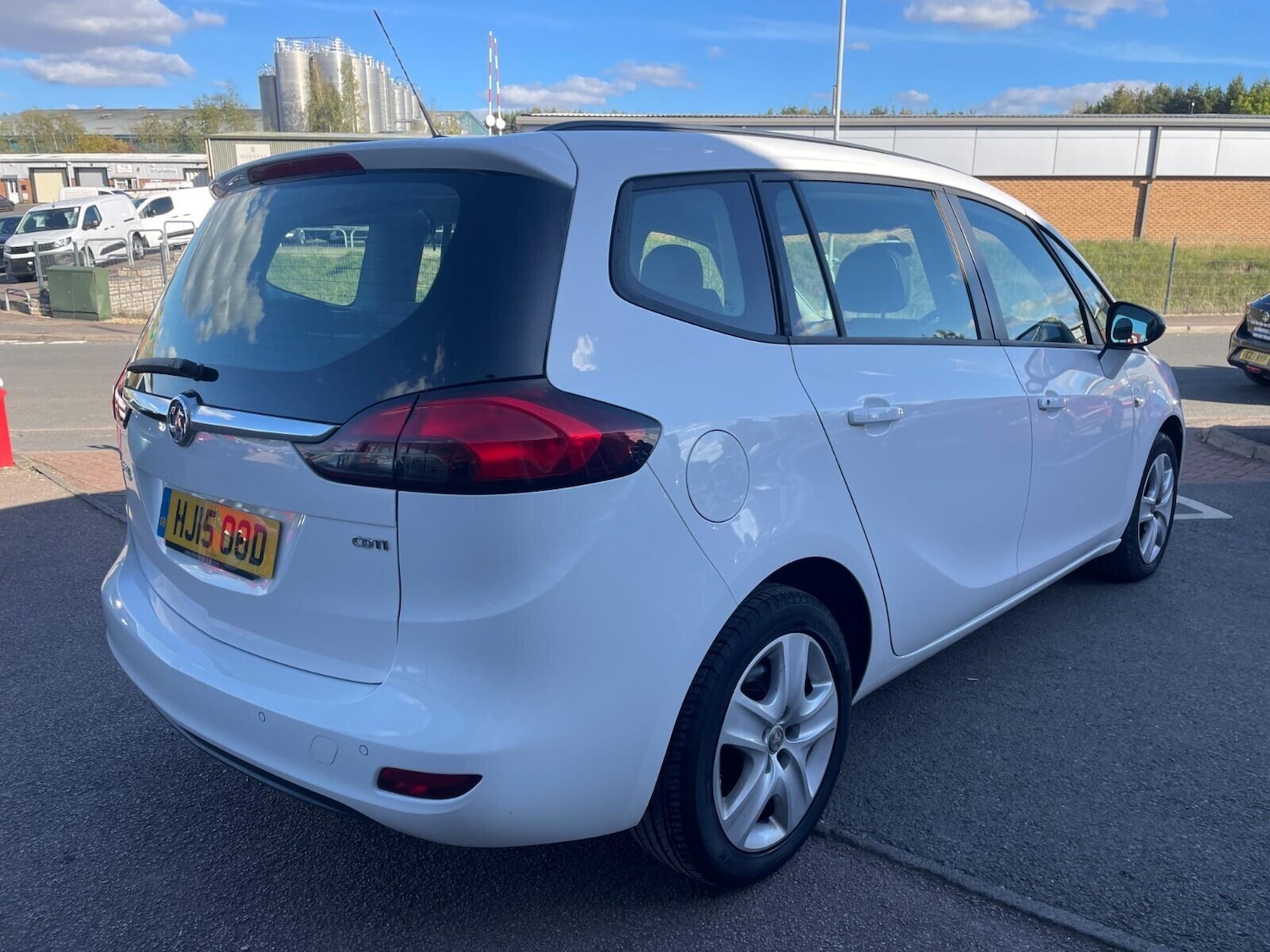 Used Vauxhall Zafira Tourer 2015 for sale - 76083889: Photo 5