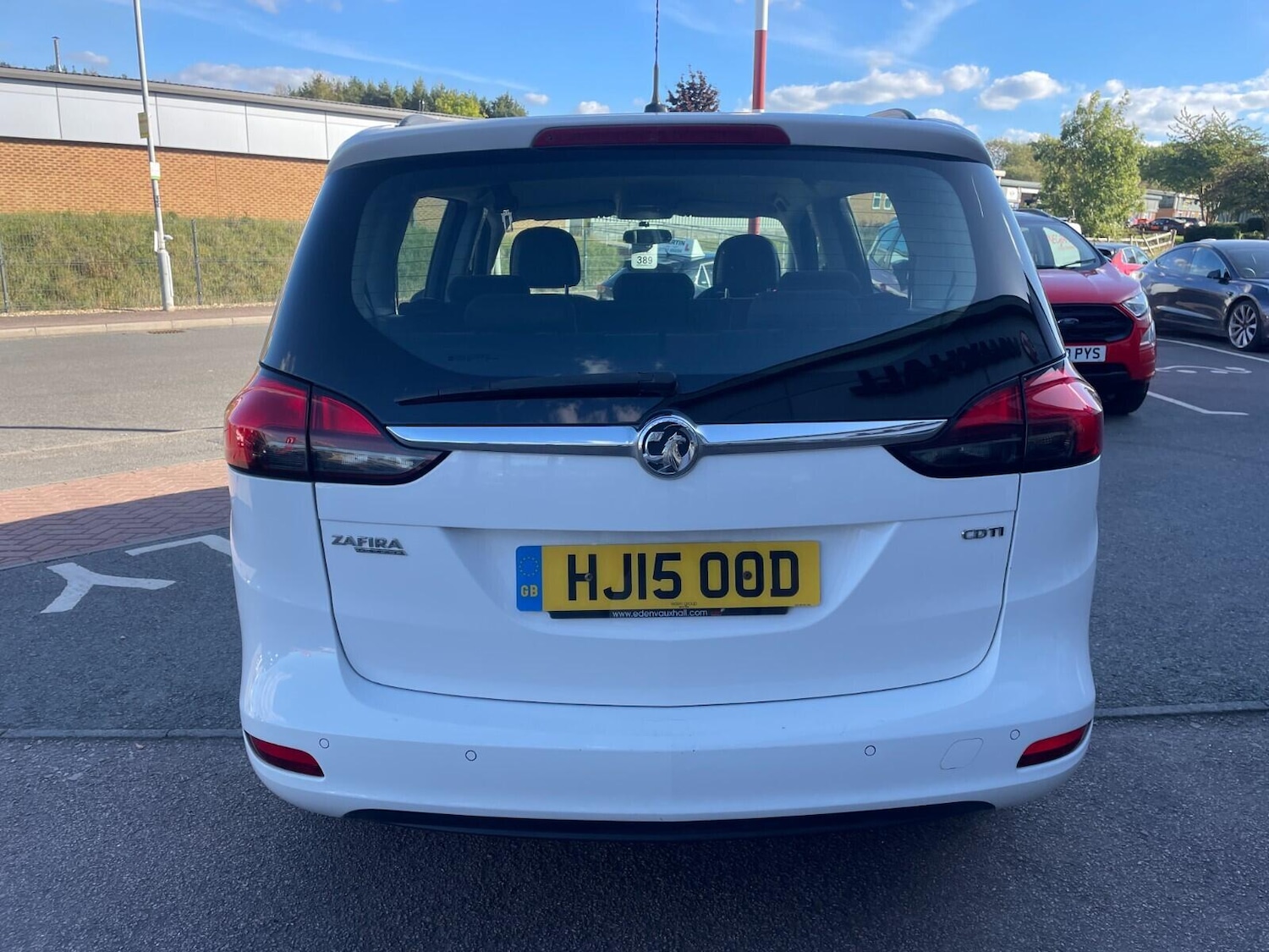 Used Vauxhall Zafira Tourer 2015 for sale - 76083889: Photo 6