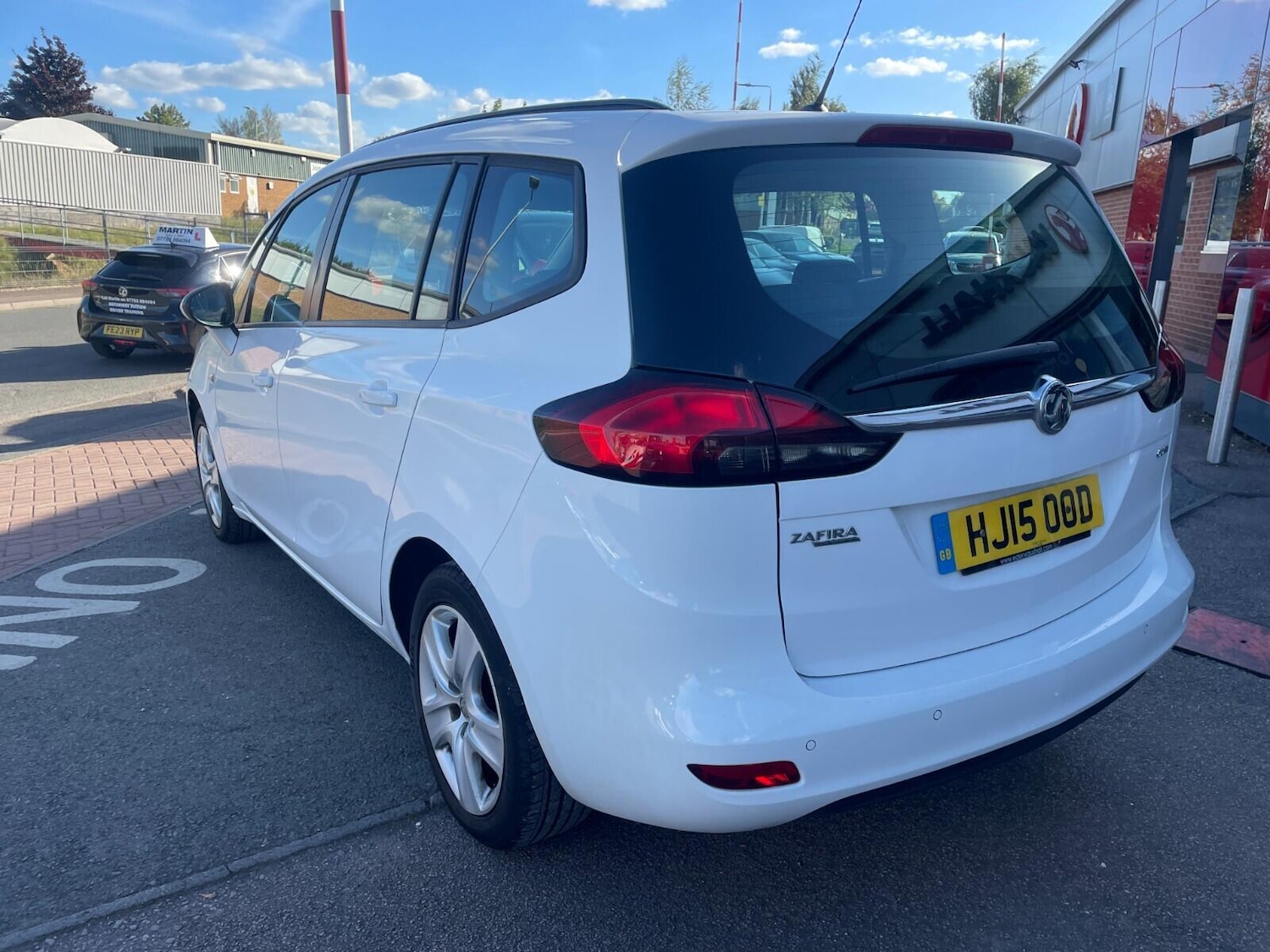 Used Vauxhall Zafira Tourer 2015 for sale - 76083889: Photo 7