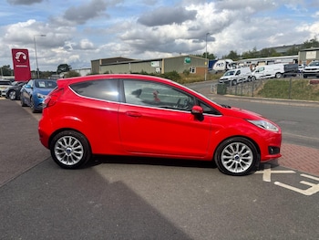 Used Ford Fiesta 2015 for sale - 75406819: Photo