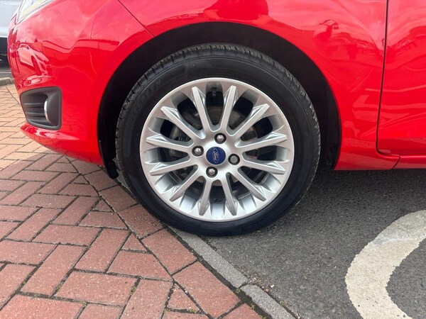 Used Ford Fiesta 2015 for sale - 75406819: Photo 9