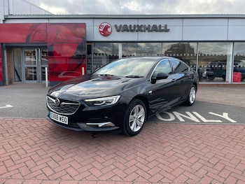 Vauxhall - Insignia