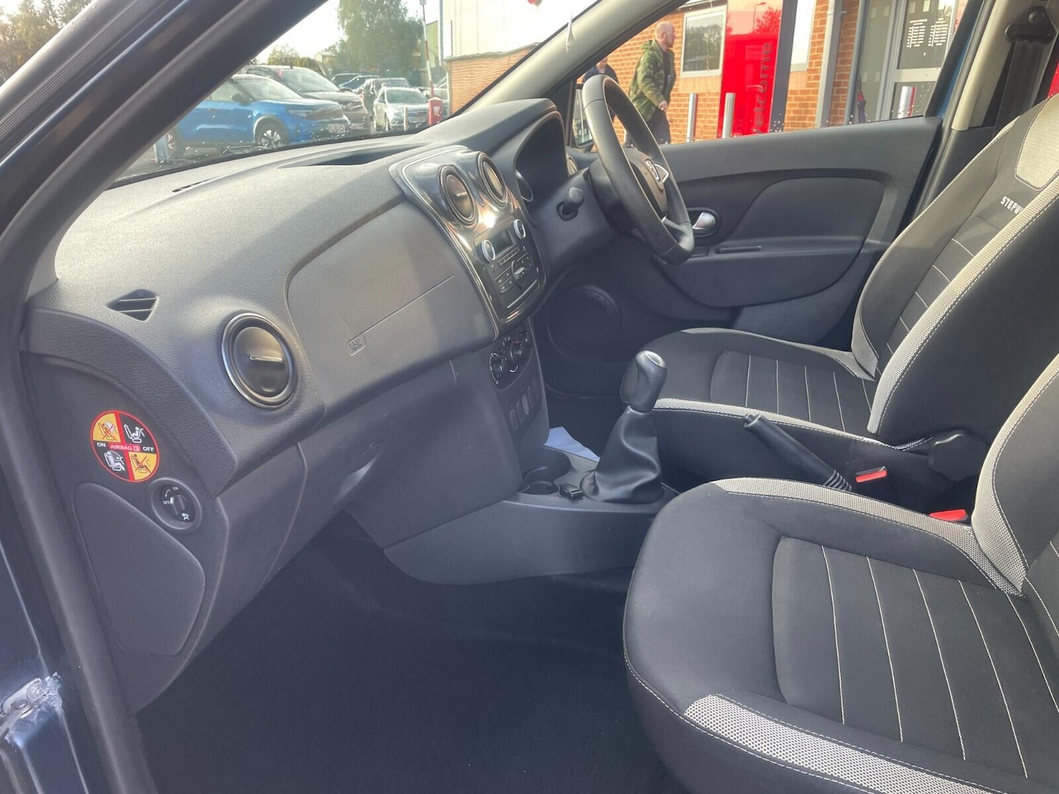 Used Dacia Sandero Stepway 2018 for sale - 76398905: Photo 15