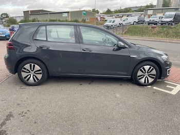 Used Volkswagen Golf 2020 for sale - 75406771: Photo