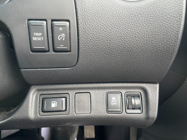 Used Nissan Navara 2016 for sale - 76012742: Photo 27