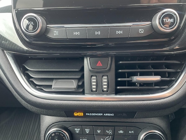 Used Ford Fiesta 2018 for sale - 76042424: Photo 24