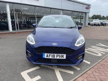 Used Ford Fiesta 2018 for sale - 76042424: Photo 2