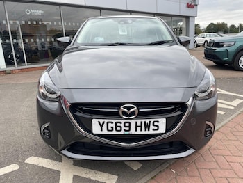 Used Mazda Mazda2 2019 for sale - 76083819: Photo 2