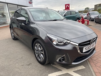 Used Mazda Mazda2 2019 for sale - 76083819: Photo 3