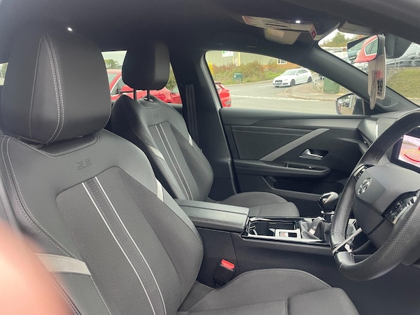 Used Vauxhall Astra 2023 for sale - 76327064: Photo 20