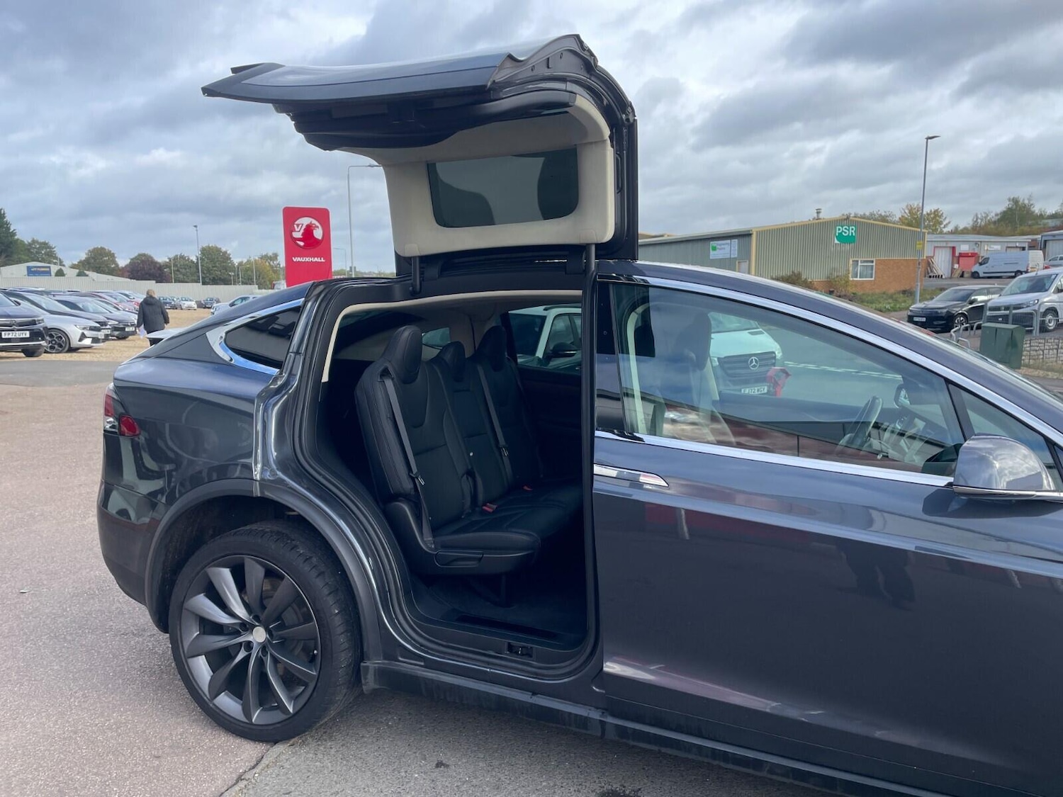 Used Tesla Model X 2019 for sale - 76179299: Photo 17