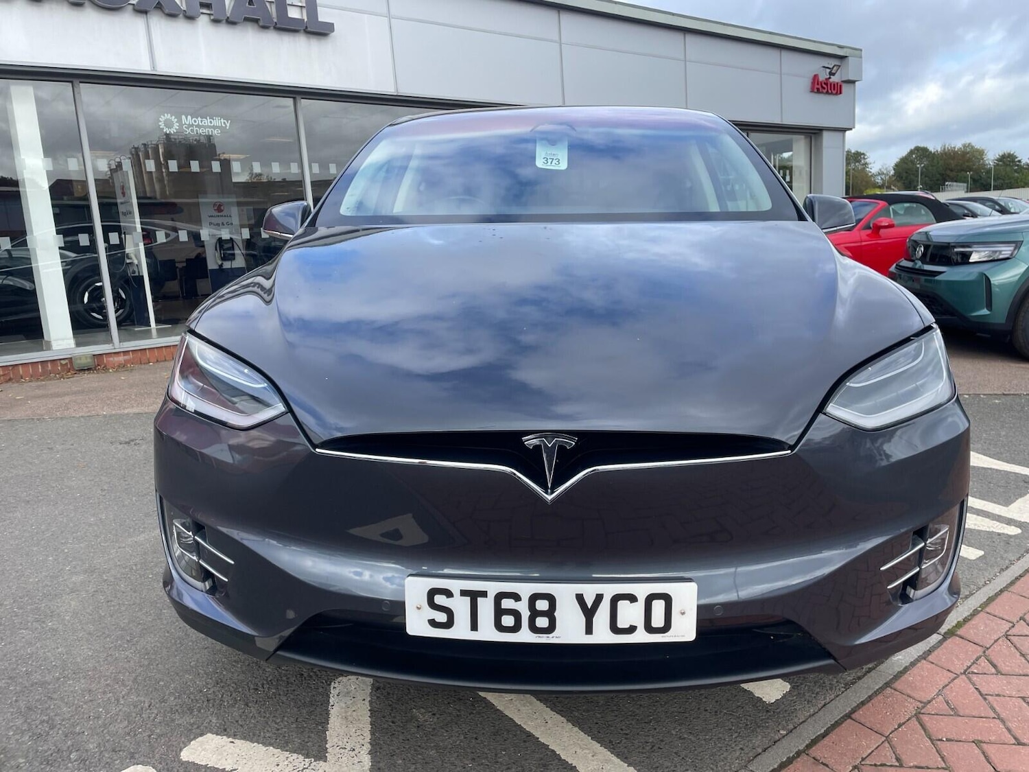 Used Tesla Model X 2019 for sale - 76179299: Photo 2