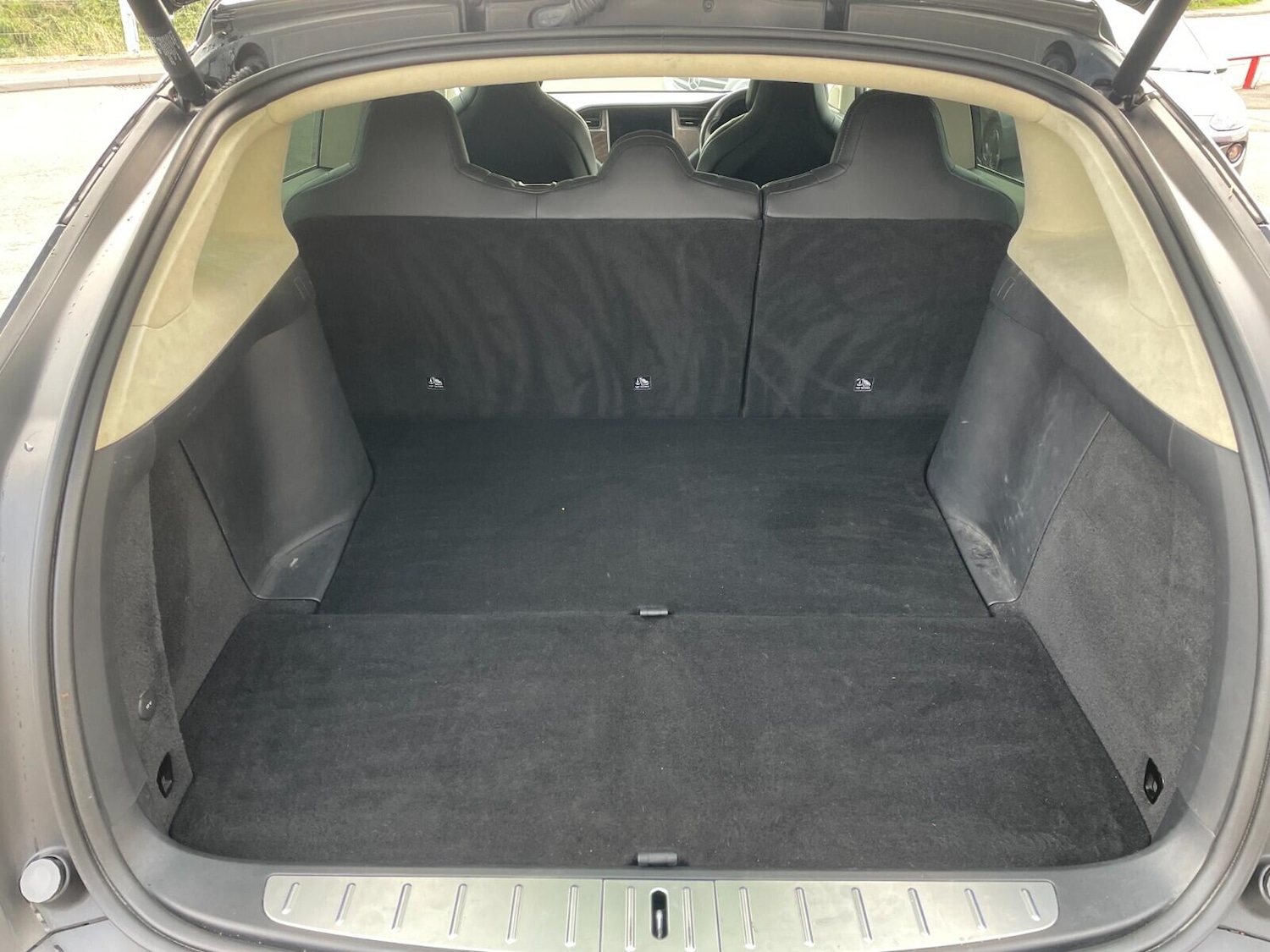 Used Tesla Model X 2019 for sale - 76179299: Photo 9