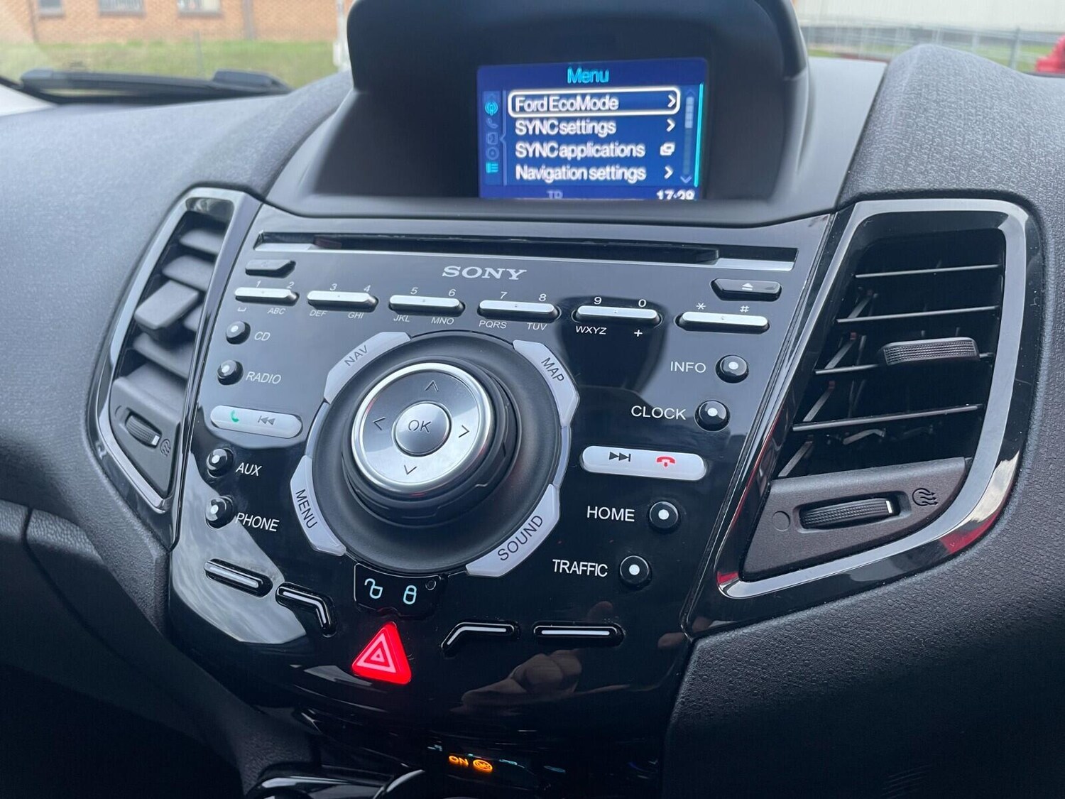 Used Ford Fiesta 2016 for sale - 76371122: Photo 26