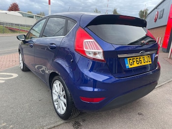 Used Ford Fiesta 2016 for sale - 76371122: Photo