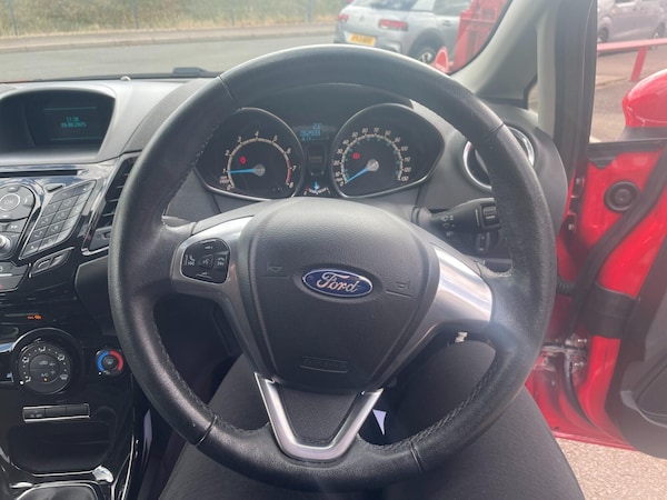 Used Ford Fiesta 2015 for sale - 75696402: Photo 17