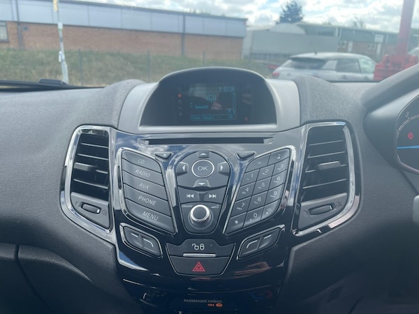 Used Ford Fiesta 2015 for sale - 75696402: Photo 18