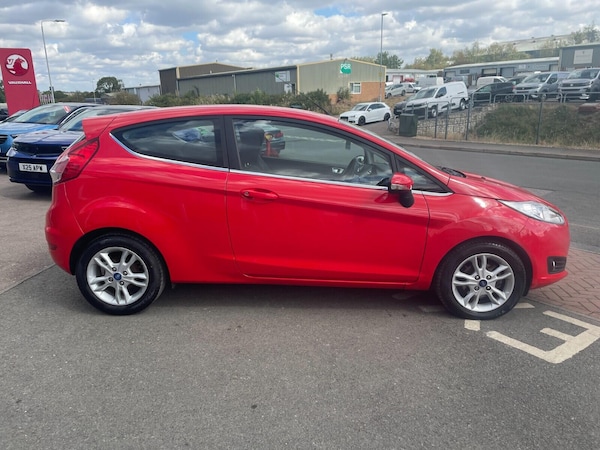 Used Ford Fiesta 2015 for sale - 75696402: Photo 4