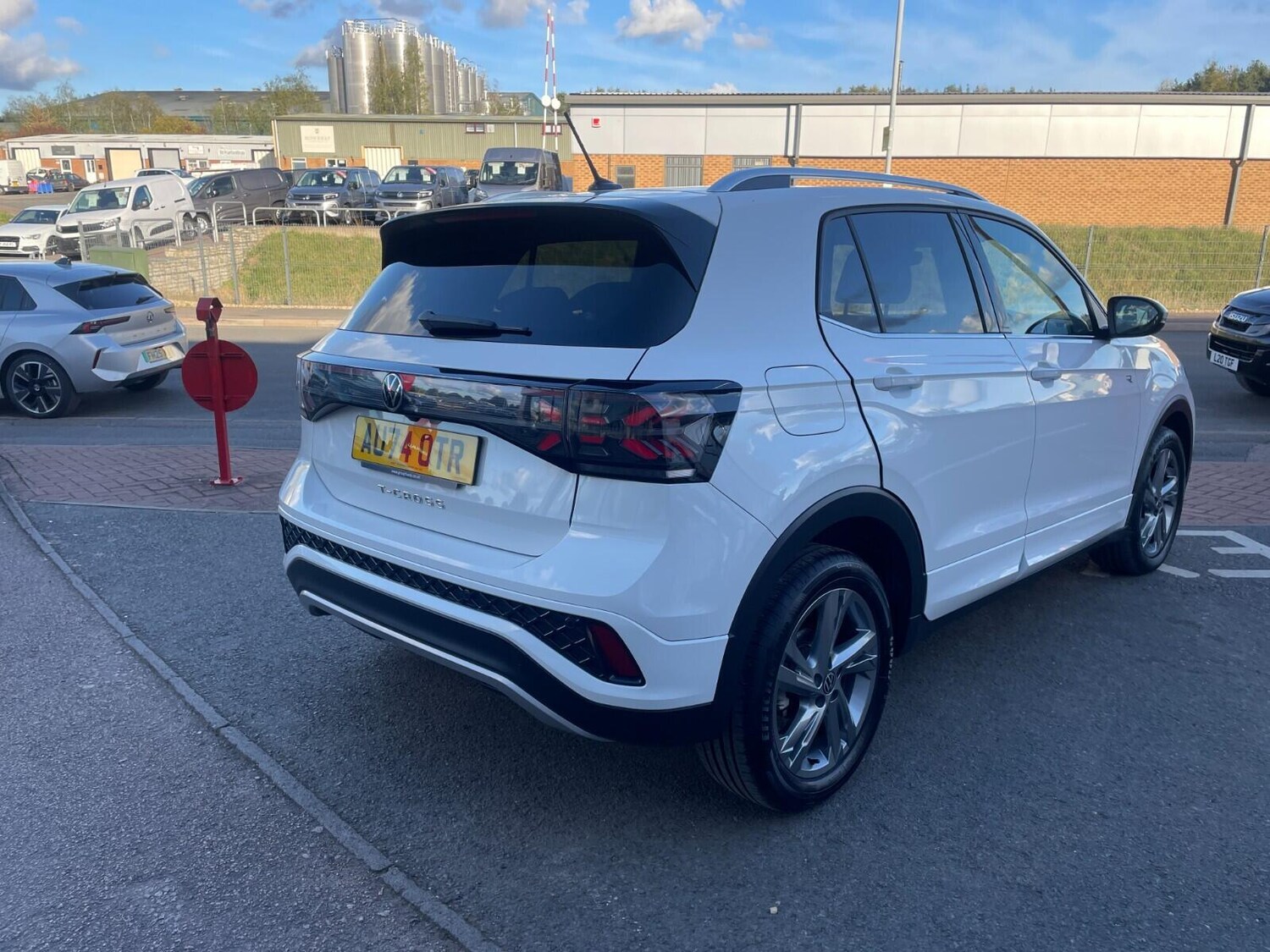 Used Volkswagen T-Cross 2024 for sale - 76072658: Photo 5