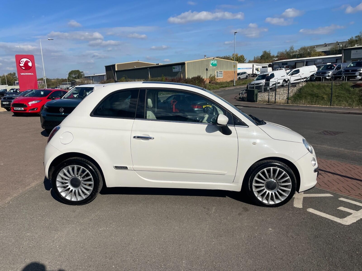 Used Fiat 500 2015 for sale - 76122815: Photo 4