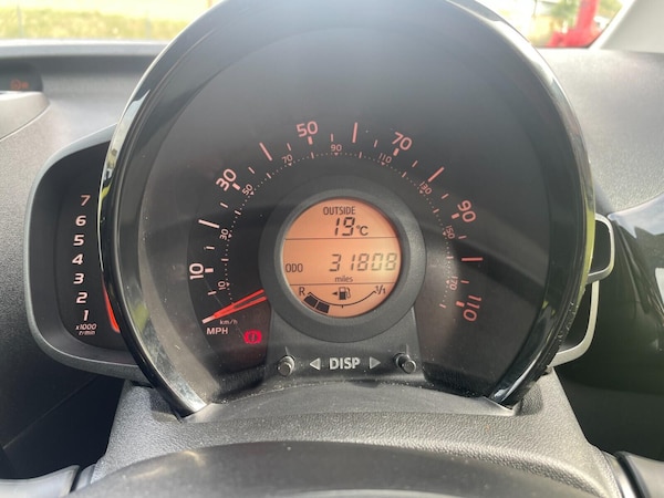 Used Toyota AYGO 2017 for sale - 75646242: Photo 21