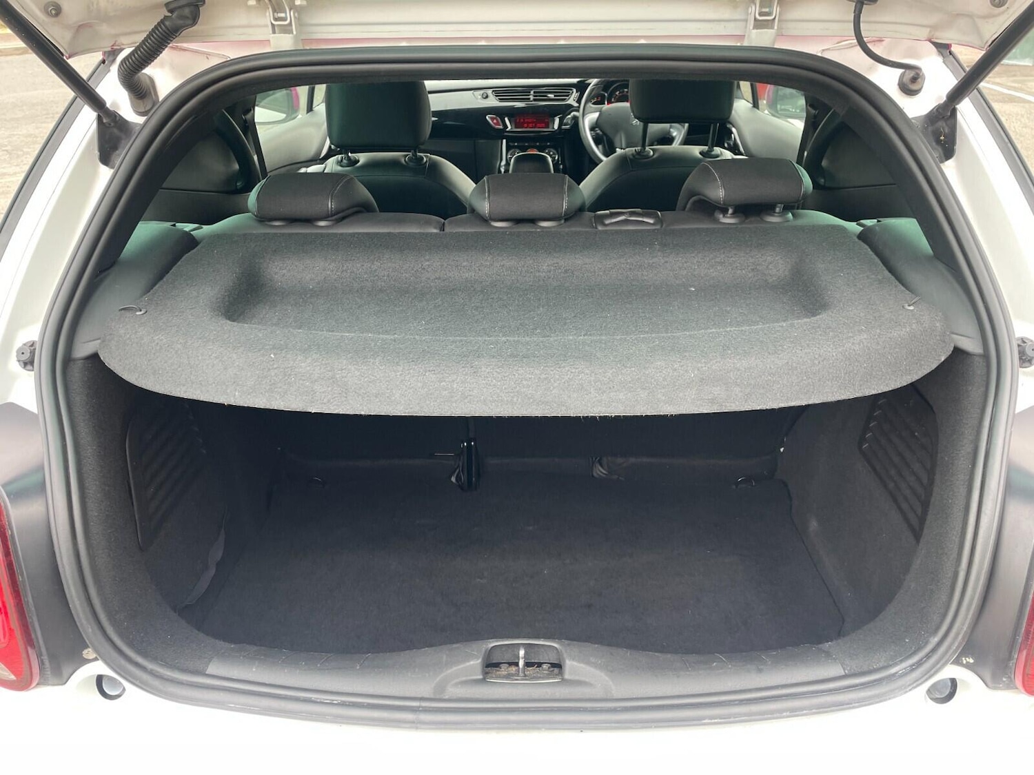 Used Citroen DS3 2012 for sale - 76326620: Photo 12