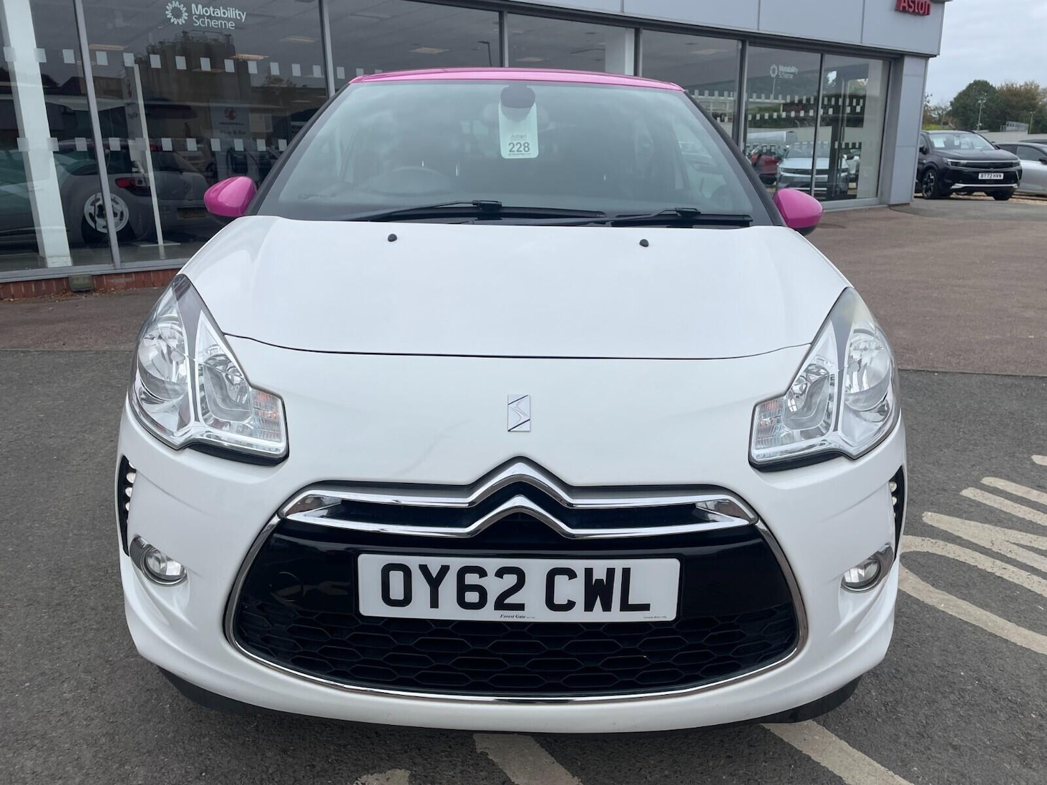 Used Citroen DS3 2012 for sale - 76326620: Photo 8
