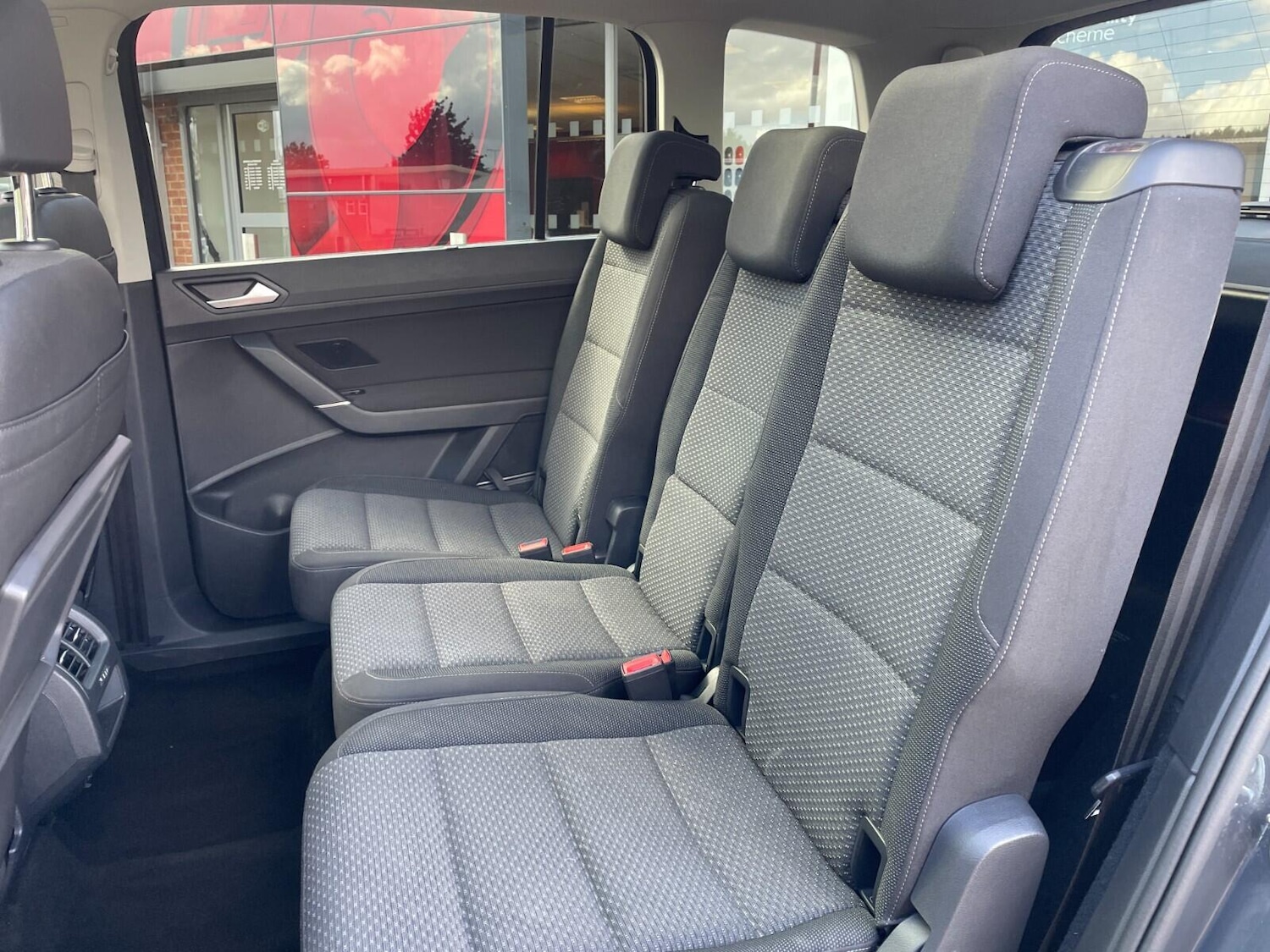 Used Volkswagen Touran 2018 for sale - 75979015: Photo 16