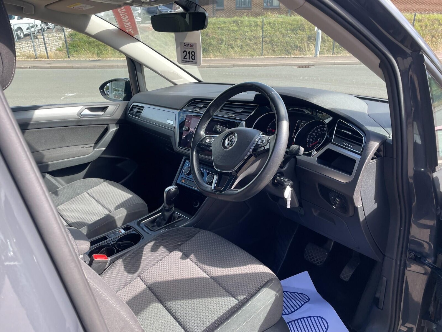 Used Volkswagen Touran 2018 for sale - 75979015: Photo 23