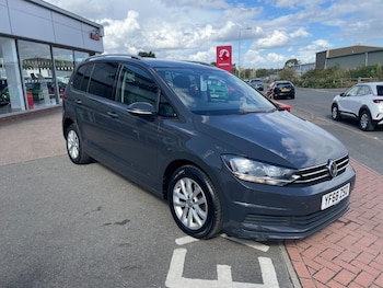 Used Volkswagen Touran 2018 for sale - 75979015: Photo 3