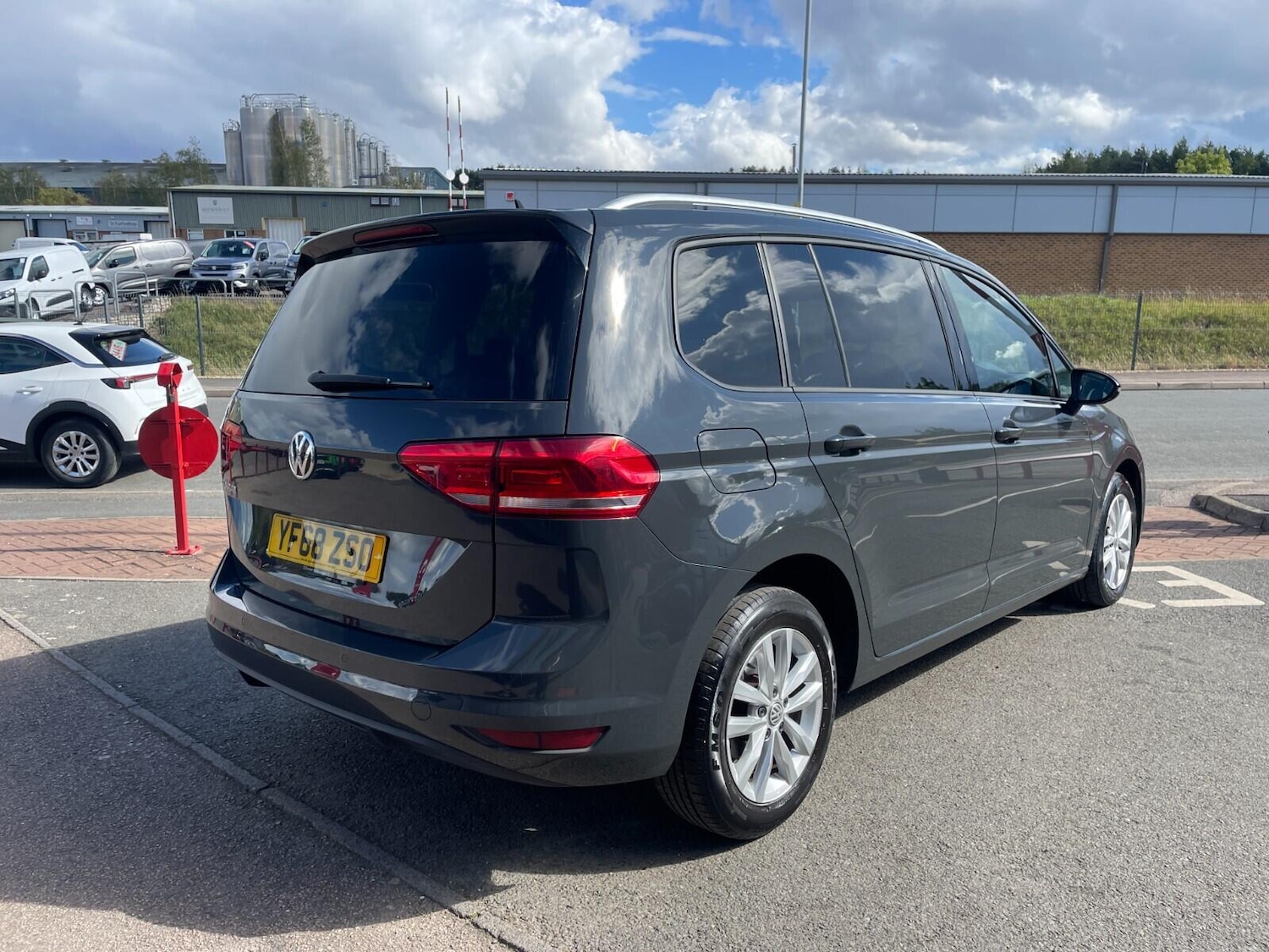 Used Volkswagen Touran 2018 for sale - 75979015: Photo 5