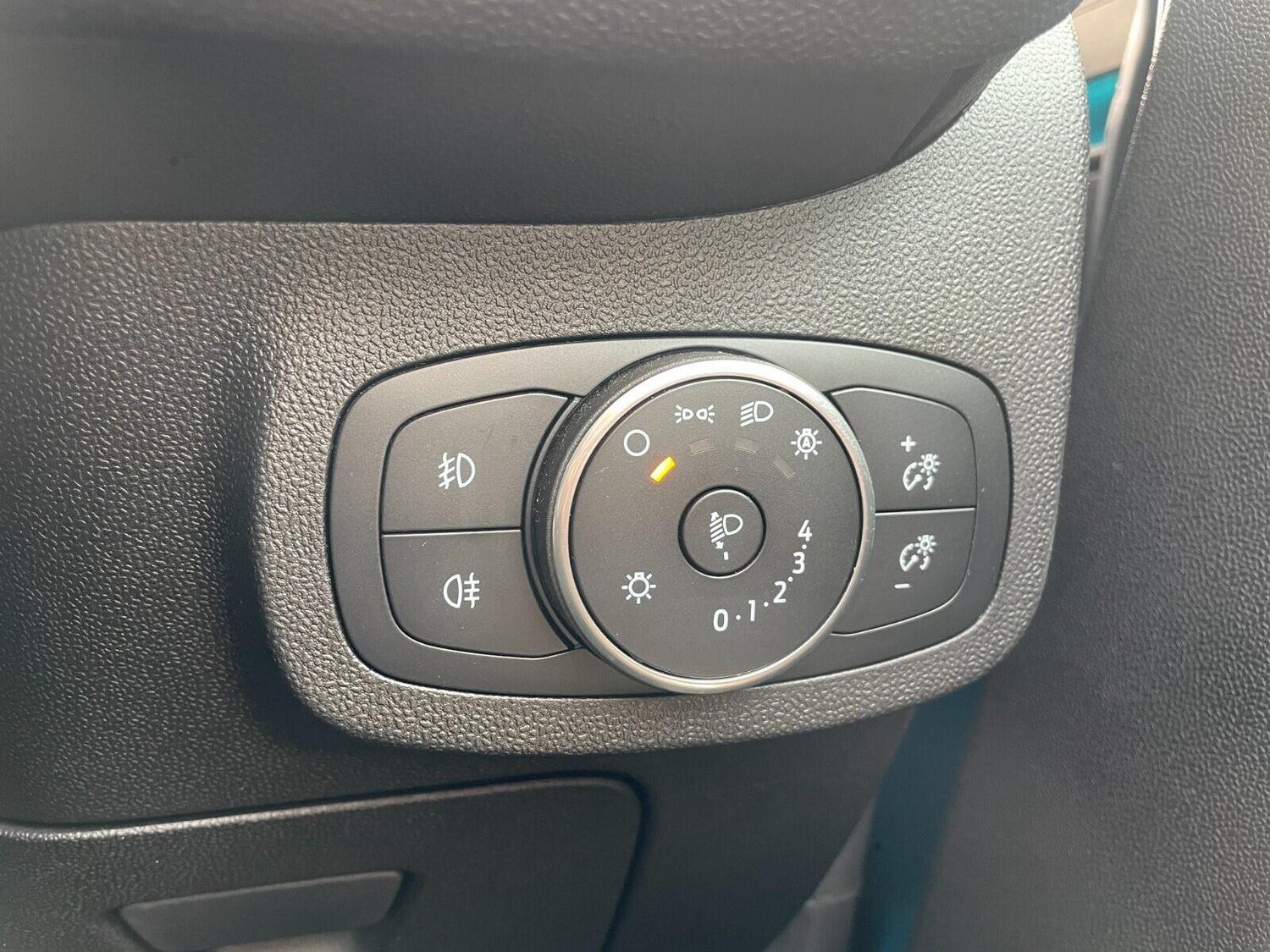 Used Ford Fiesta 2018 for sale - 76388436: Photo 19