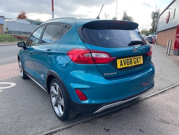 Used Ford Fiesta 2018 for sale - 76388436: Photo