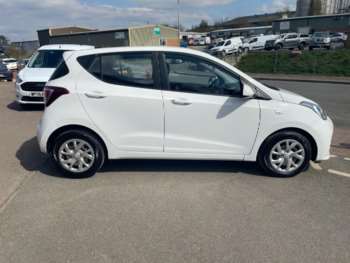 Used Hyundai i10 2018 for sale - 74349334: Photo