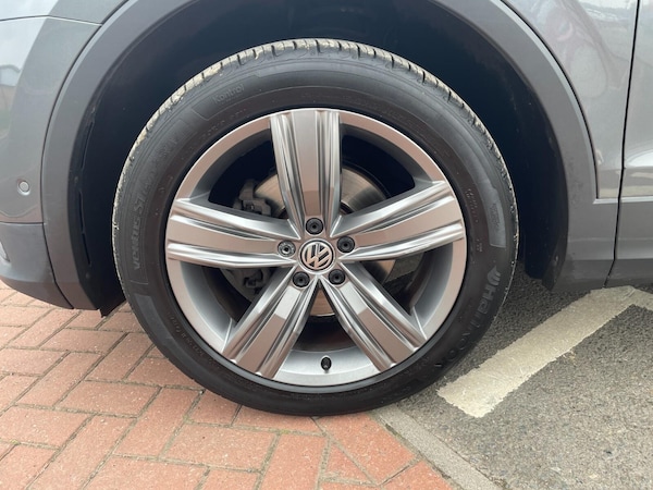 Used Volkswagen Tiguan 2019 for sale - 75406859: Photo 9