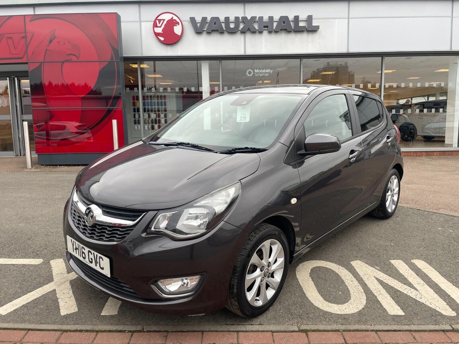 Used Vauxhall Viva 2016 for sale - 76166581: Photo 1