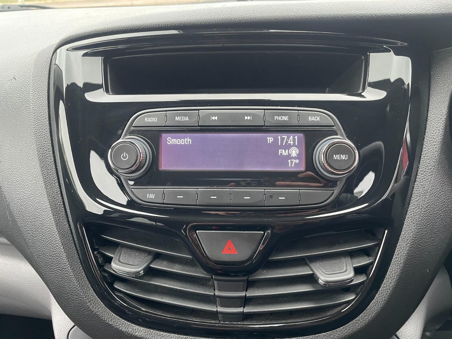 Used Vauxhall Viva 2016 for sale - 76166581: Photo 21