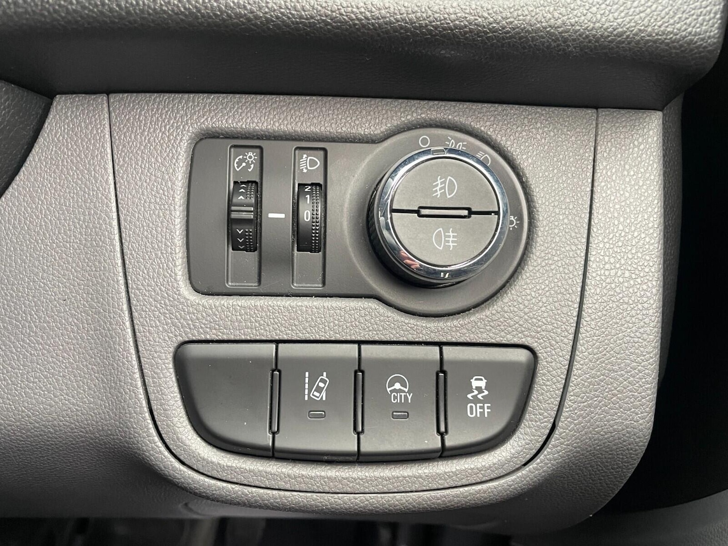 Used Vauxhall Viva 2016 for sale - 76166581: Photo 25