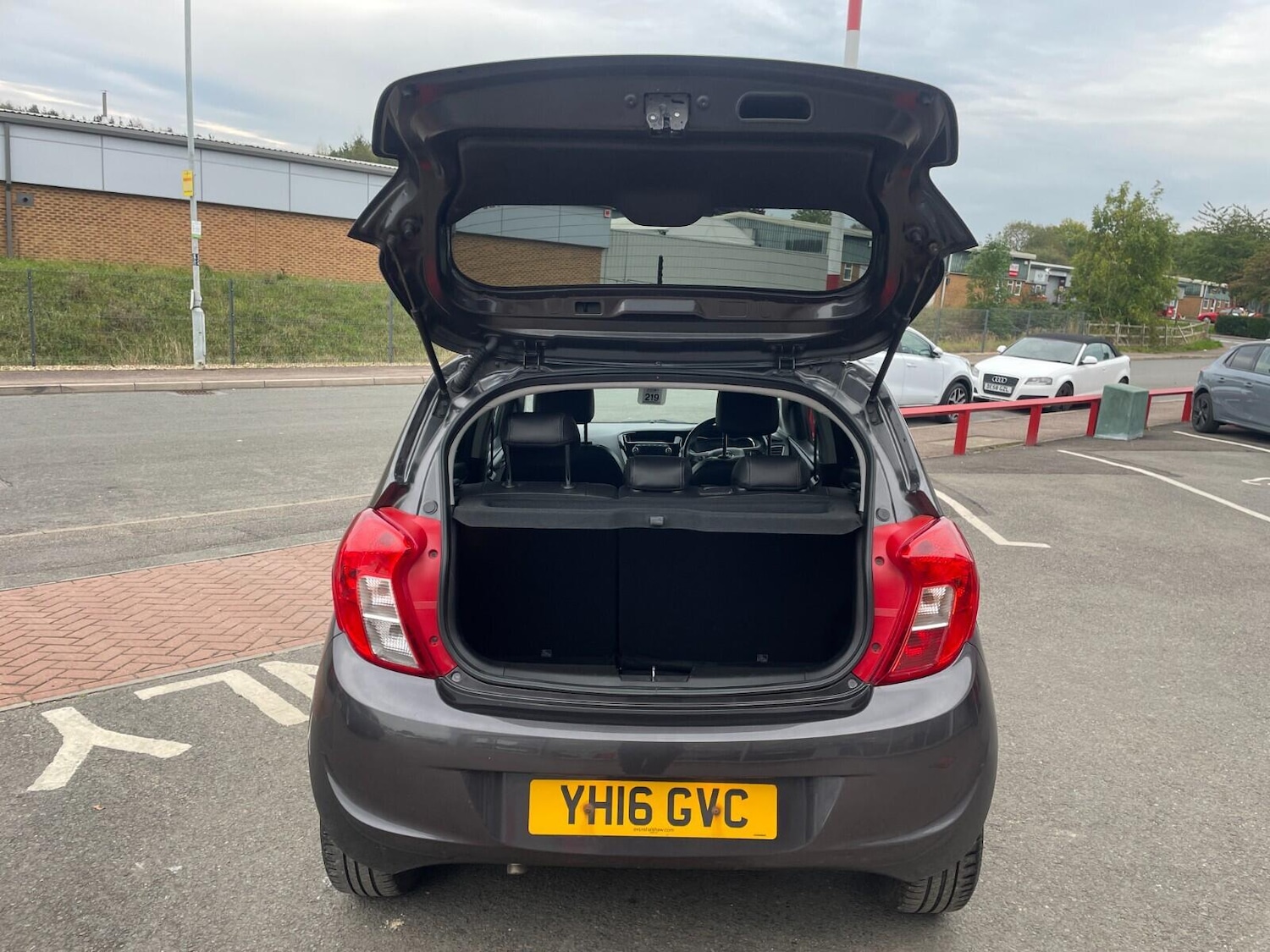 Used Vauxhall Viva 2016 for sale - 76166581: Photo 7