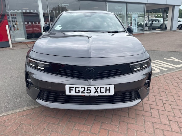Used Vauxhall Astra 2025 for sale - 76270875: Photo 2