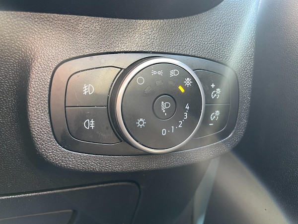 Used Ford Fiesta 2018 for sale - 76122692: Photo 15