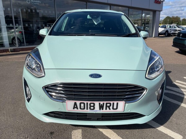 Used Ford Fiesta 2018 for sale - 76122692: Photo 2