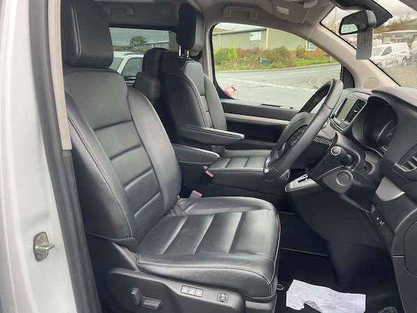 Used Peugeot Traveller 2023 for sale - 76188739: Photo 21